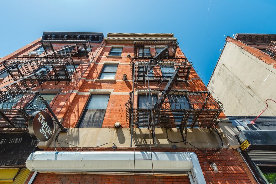 More Photos Of 180 Fifth Ave, Brooklyn Apartments For Sale