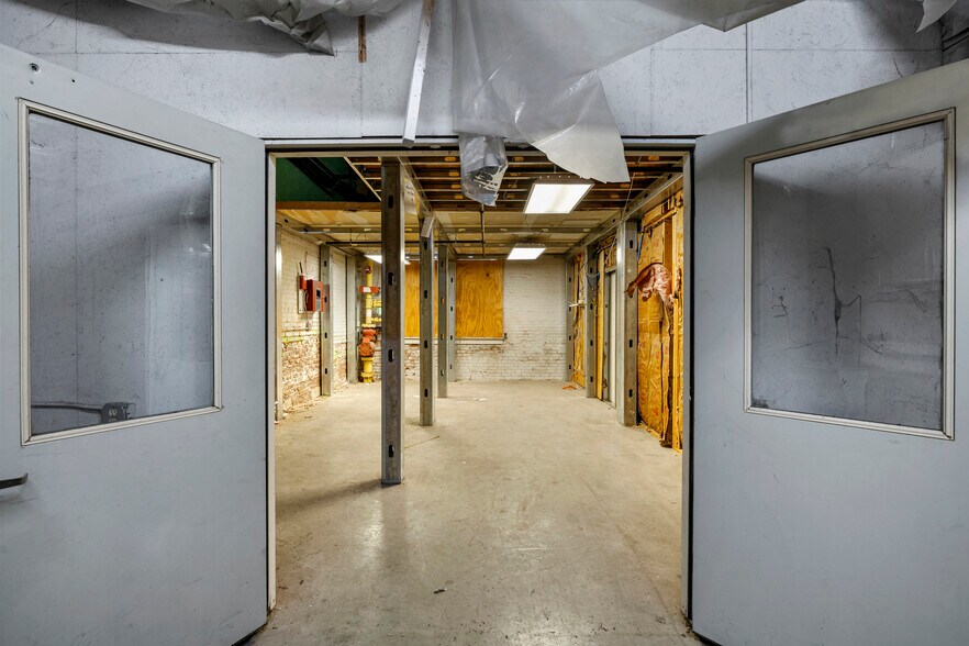 More Photos Of 200 E 2nd Ave, Rome Warehouse For Lease