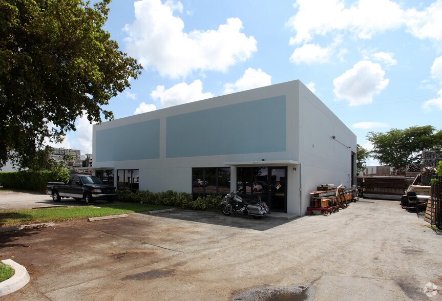 Primary Photo Of 1844-1446 NW 21st Ave, Pompano Beach Warehouse For Lease