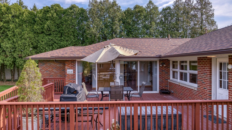 More Photos Of 327 S Miller Rd, Fairlawn Assisted Living For Sale
