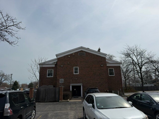 More Photos Of 1114 N Arlington Heights Rd, Arlington Heights Medical For Lease