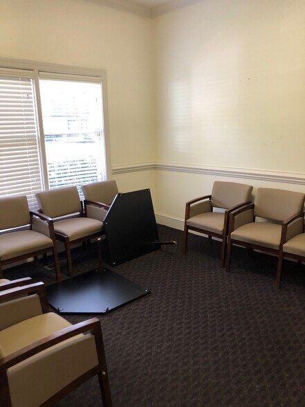 More Photos Of 1029-1057 Dresser Ct, Raleigh Office For Lease