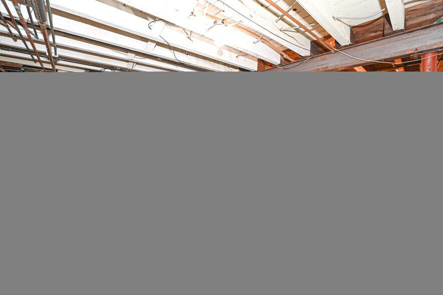 More Photos Of 1420 Park Ave, Merrick Convenience Store For Sale