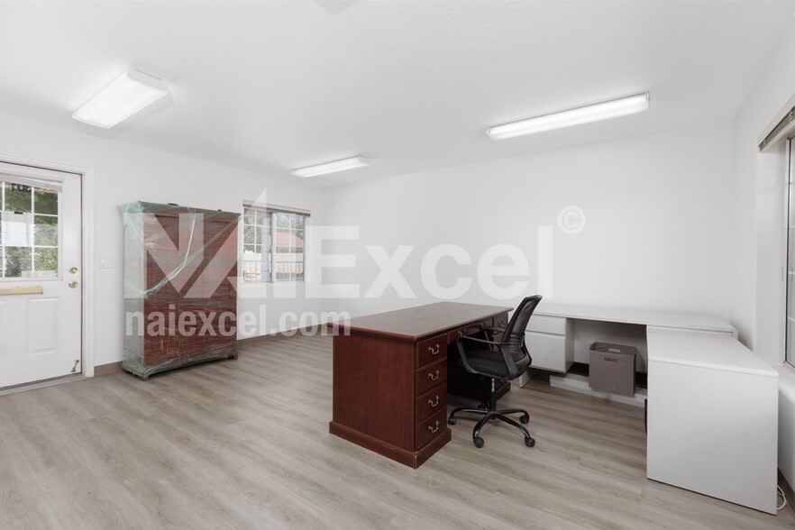 More Photos Of 600 N 2450 E, St George Office For Lease