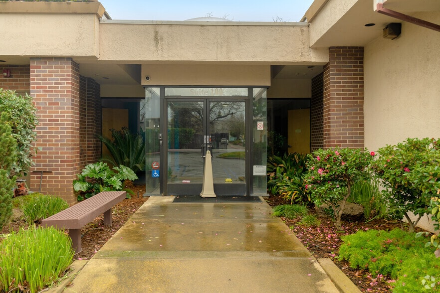 More Photos Of 1130 Conroy Ln, Roseville Medical For Sale