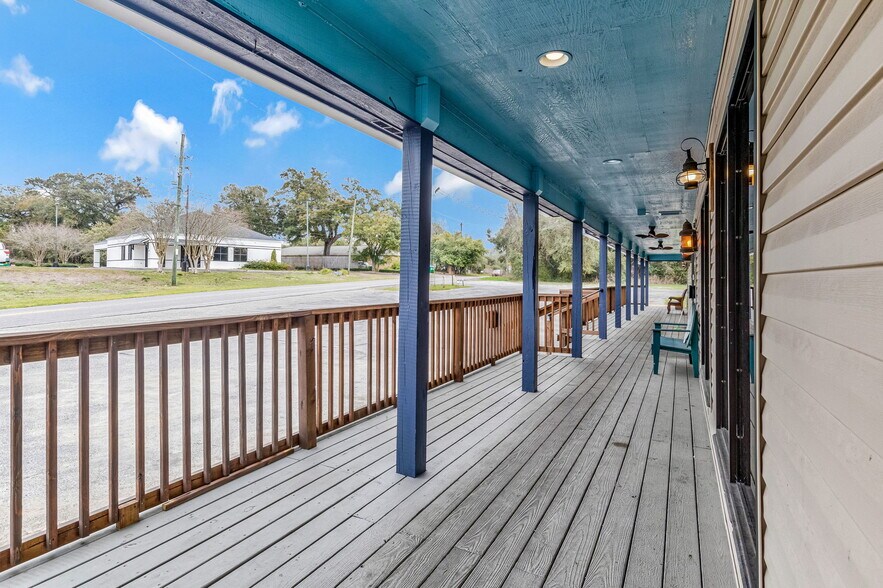 More Photos Of 3605 Highway 90, Pace Restaurant For Sale