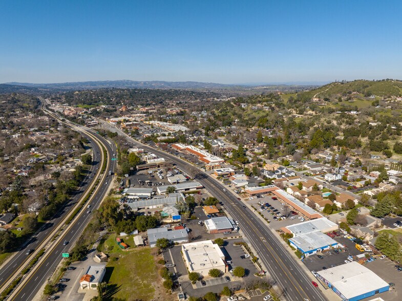 More Photos Of 7425 El Camino Real, Atascadero Storefront Retail Office For Sale