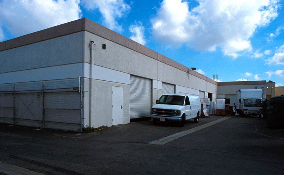More Photos Of 2570 W 237th St, Torrance Manufacturing For Lease