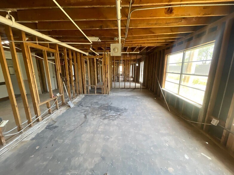 More Photos Of 125 Avenue J, Anson Skilled Nursing Facility For Sale