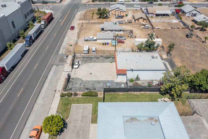 More Photos Of 2436 5th St, Highland Warehouse For Sale