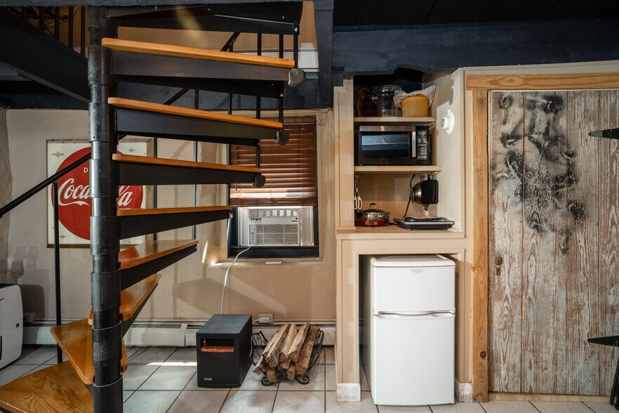 More Photos Of 491 Garbers Church Rd, Harrisonburg Hotel For Sale