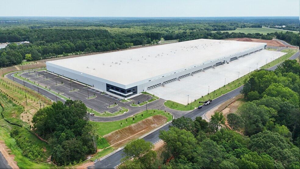 More Photos Of 1365 E Hightower Trl, Social Circle Unknown For Lease