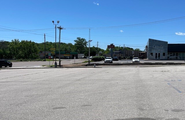 More Photos Of 1330 Missouri Blvd, Jefferson City Land For Sale