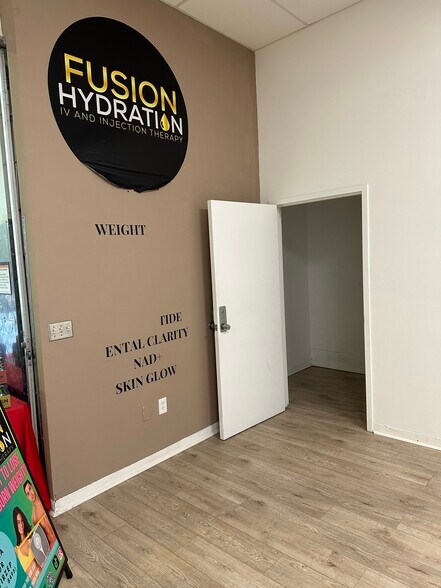 More Photos Of 200 Corporate Dr, Ladera Ranch Freestanding For Lease