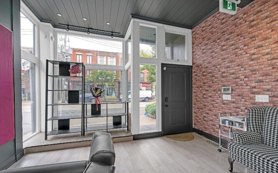 More Photos Of 398 King St E, Toronto Storefront Retail Residential For Sale