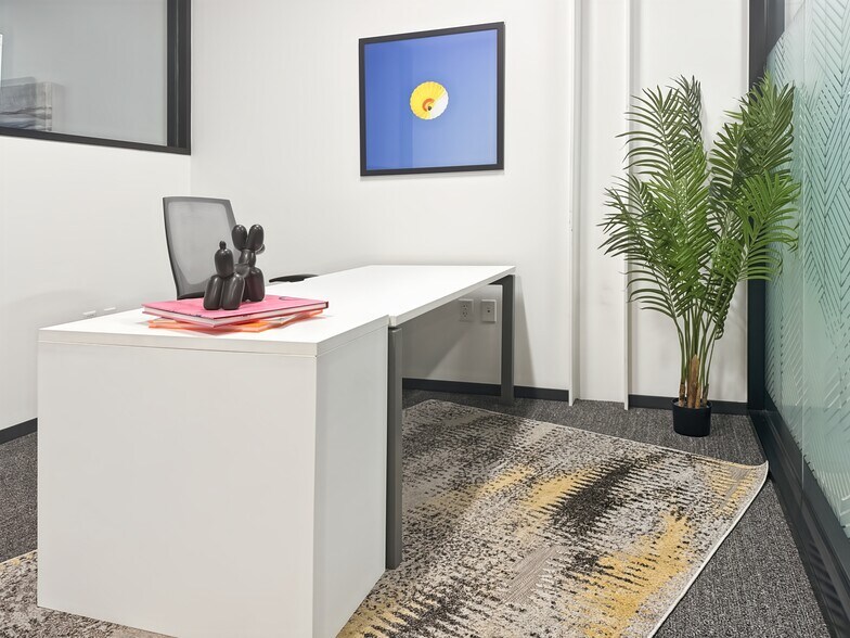 More Photos Of 5701-5741 Legacy Dr, Plano Coworking Space