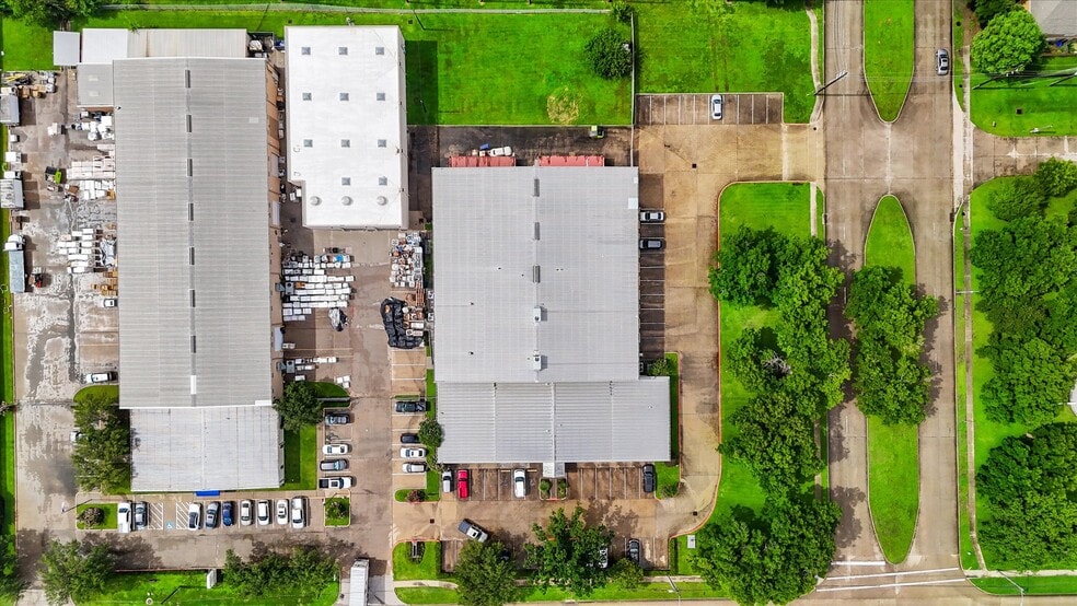 More Photos Of 10302 Mula Rd, Stafford Warehouse For Sale