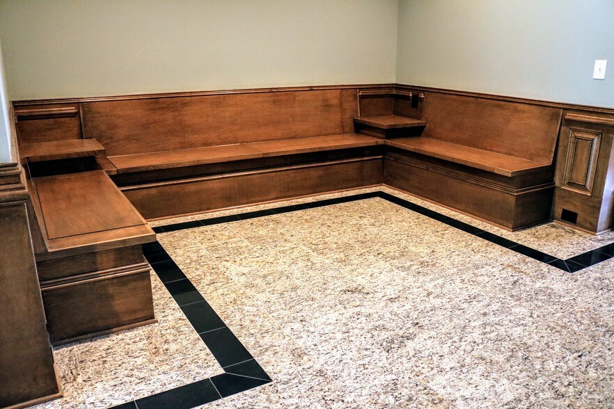 More Photos Of 3662 Cedarcrest Rd, Acworth Medical For Lease