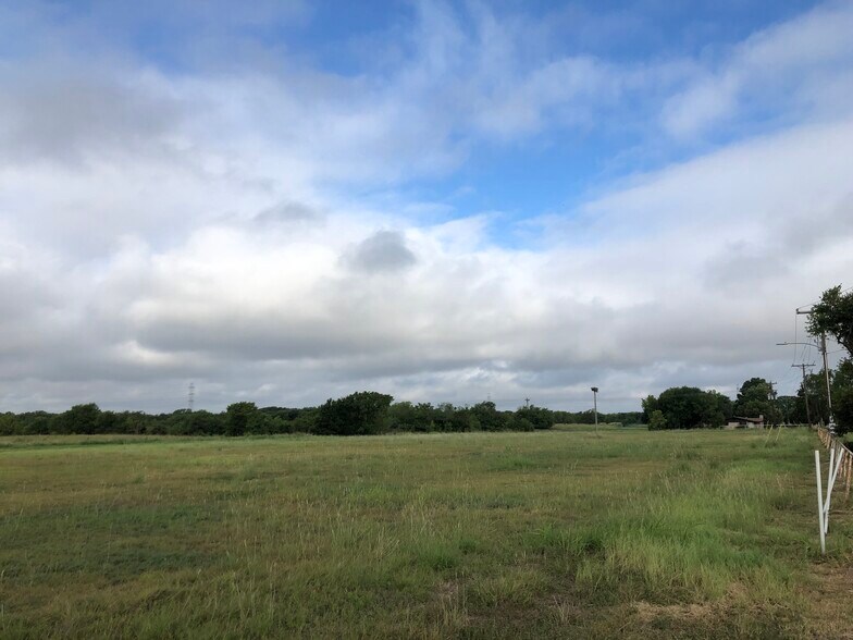 More Photos Of Hill Lane, Manor Land For Sale