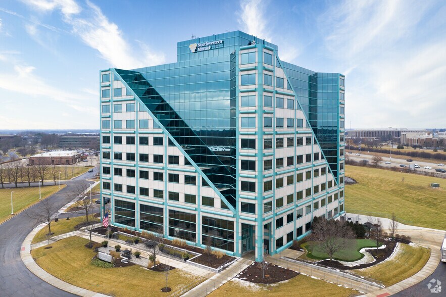 More Photos Of 55 Shuman Blvd, Naperville Office For Lease