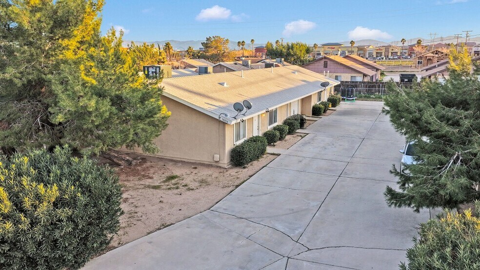 More Photos Of 14015 Spruce St, Hesperia Apartments For Sale