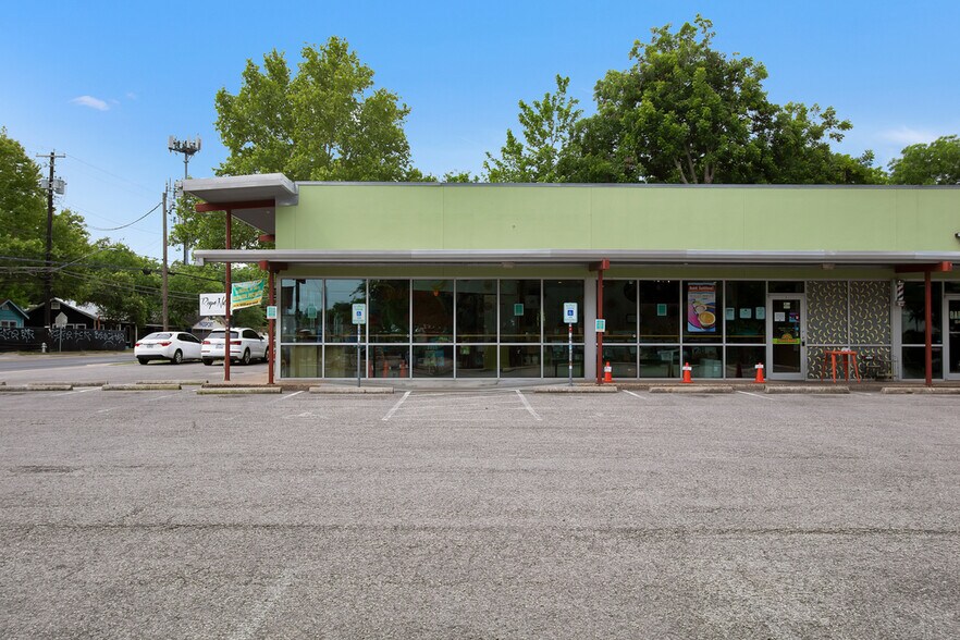 Primary Photo Of 2210 1st St S, Austin Unknown For Lease