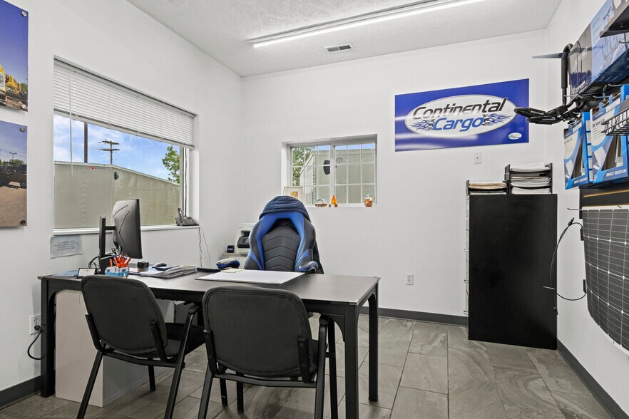 More Photos Of 981 Blue Star Dr, Traverse City Auto Repair For Sale