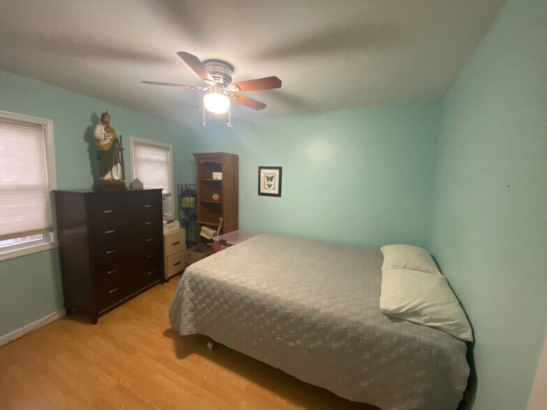 More Photos Of 6-8 Broadway, Haverstraw Storefront Retail Office For Sale