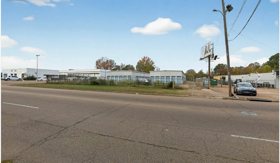 More Photos Of 3705 N West St, Jackson Self Storage For Sale