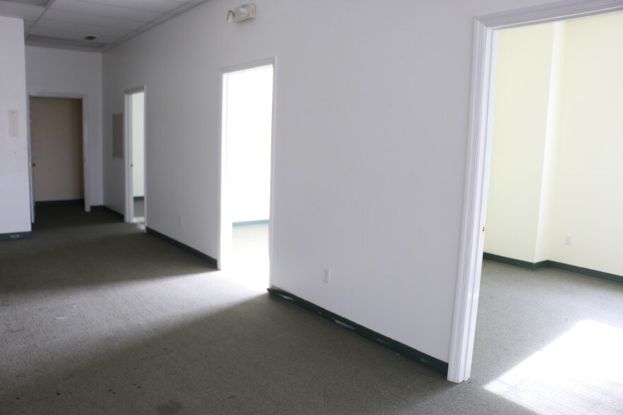 More Photos Of 1900 Morgantown Industrial Park Rd, Morgantown Warehouse For Sale