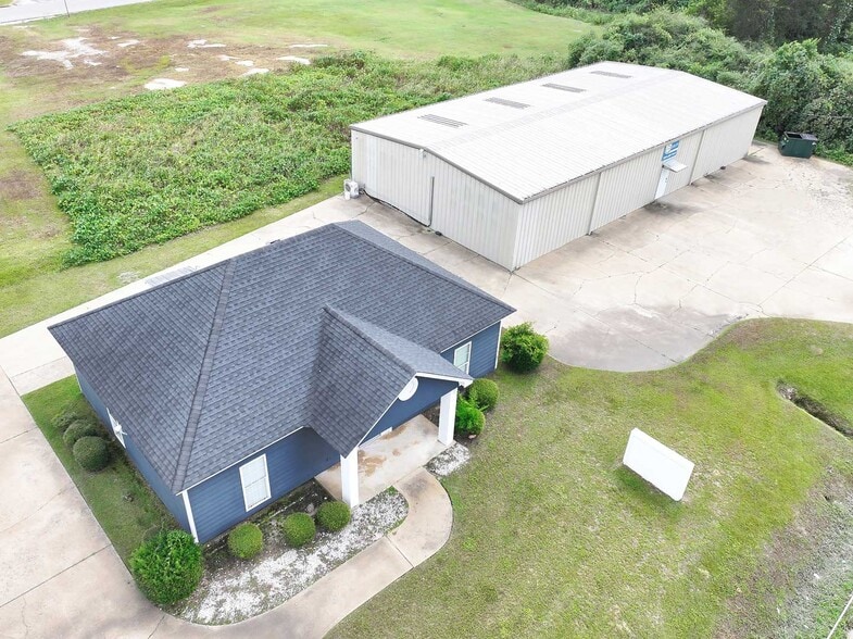 Primary Photo Of 115 Spring Creek Rd, Bainbridge Specialty For Sale