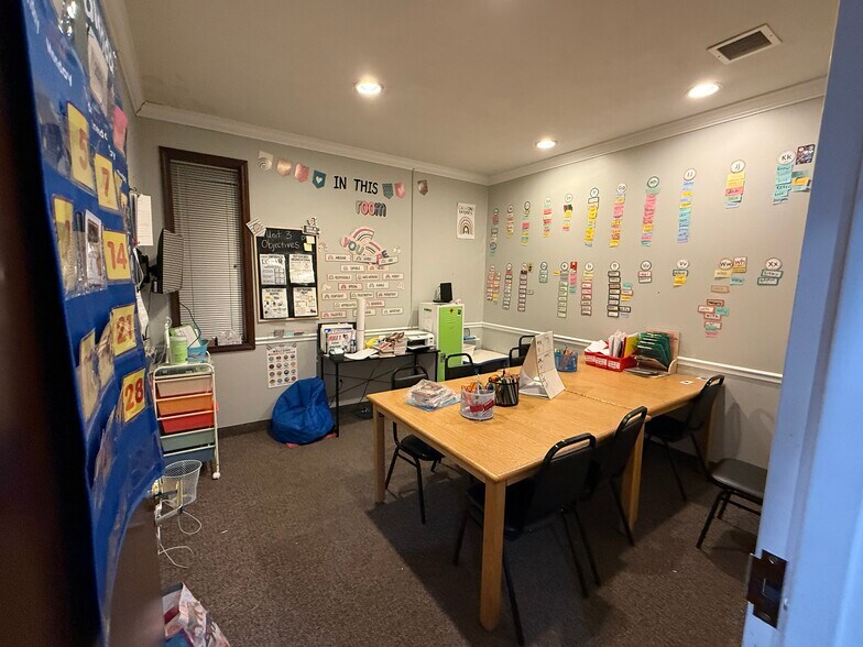 More Photos Of 636 Old Liverpool Rd, Liverpool Office For Lease