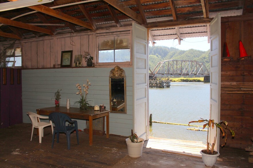 More Photos Of 6750 Or-126 Hwy, Florence Marina For Sale