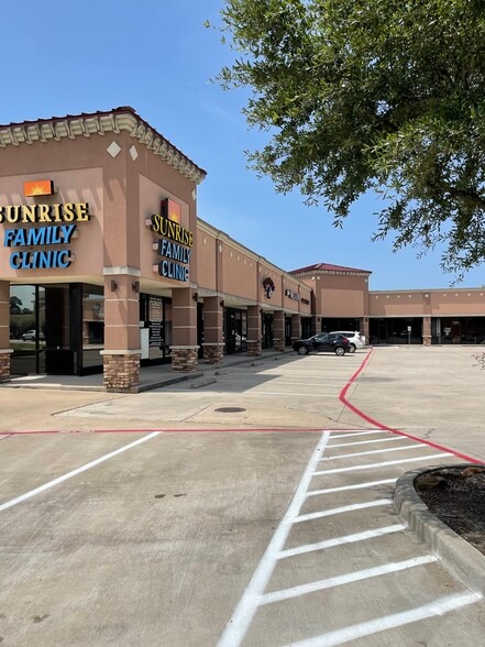More Photos Of 6725 Atascocita Rd, Humble Unknown For Lease