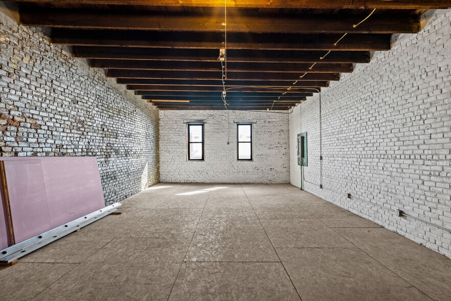 More Photos Of 3547 Kensington Ave, Philadelphia General Retail For Sale
