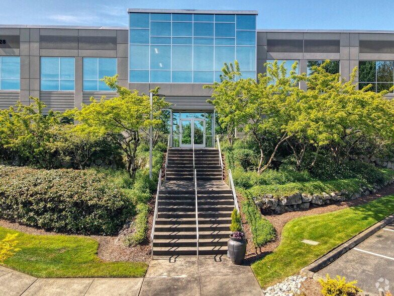 More Photos Of 728 134th St Sw, Everett Office For Lease