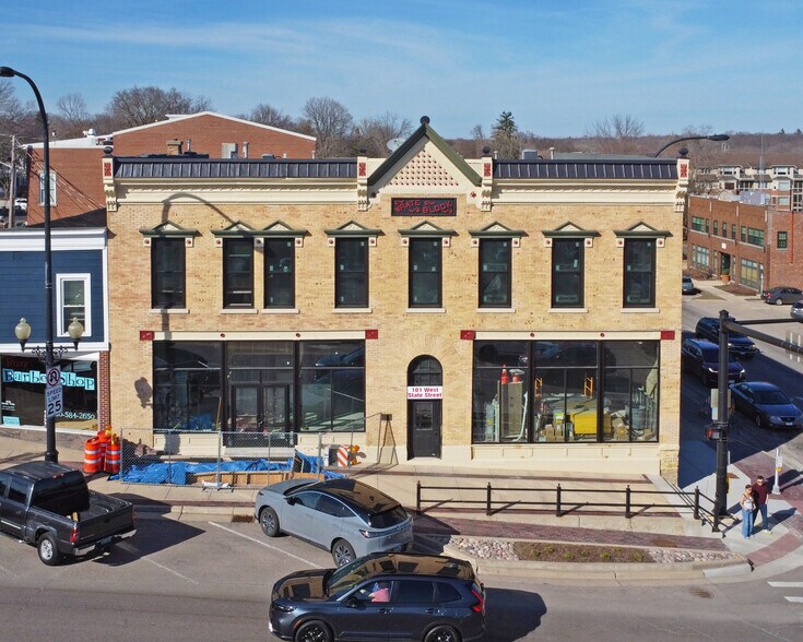 More Photos Of 101-105 W State St, Geneva Restaurant For Lease