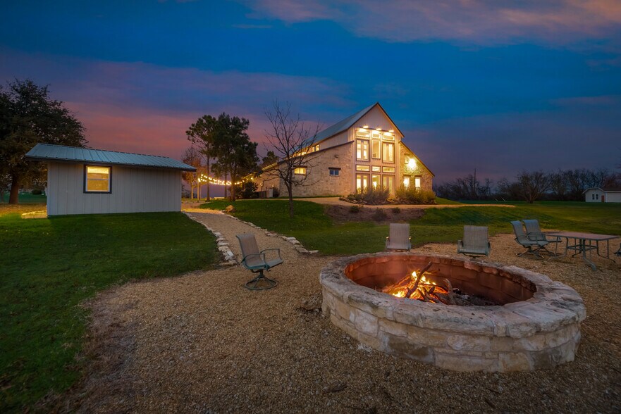 More Photos Of 955 Jack Eastham, Avalon Land For Sale