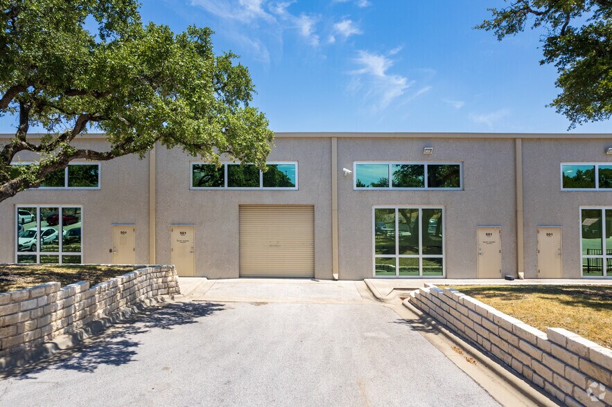 More Photos Of 1101 Arrow Point Dr, Cedar Park Unknown For Lease