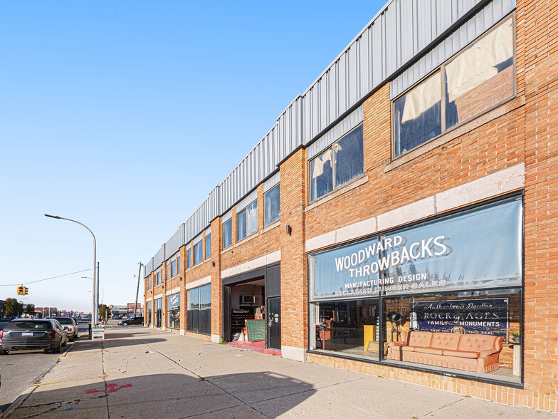 More Photos Of 11500 Joseph Campau St, Hamtramck Auto Dealership For Sale