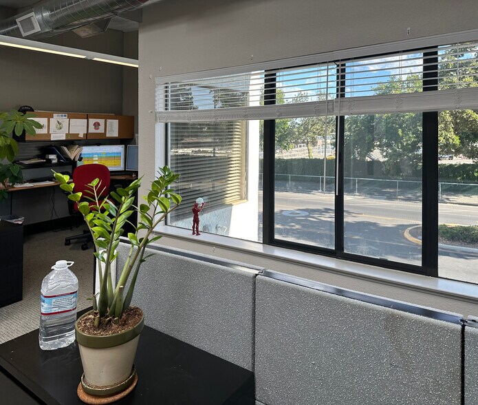 More Photos Of 1615 5th St, Davis Office For Sale