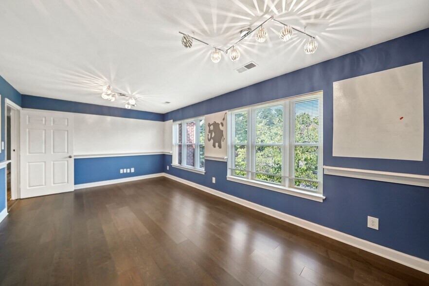 More Photos Of 4308-4312 Evergreen Ln, Annandale Office For Lease