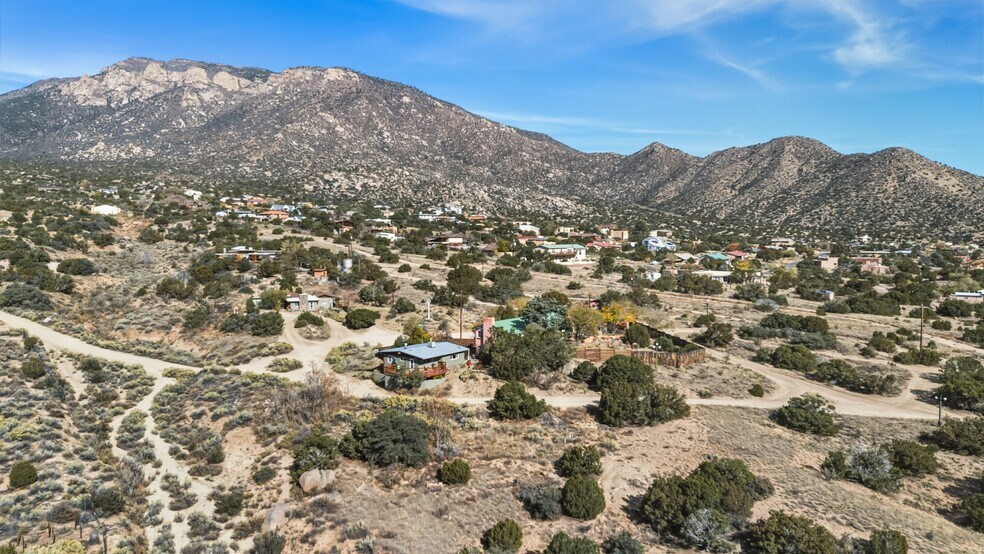 More Photos Of 24 Matisse Rd NE, Albuquerque Apartments For Sale