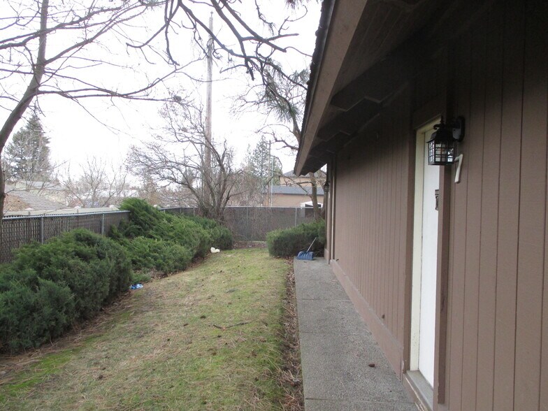 More Photos Of 6311 E 6th Ave, Spokane Valley Apartments For Sale