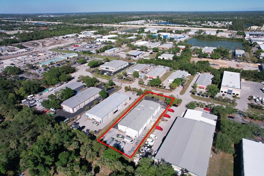 More Photos Of 5600 Zip Dr, Fort Myers Warehouse For Sale