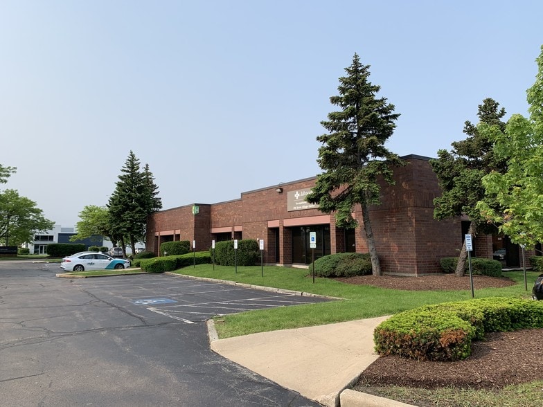 More Photos Of 1450-1484 Elmhurst Rd, Elk Grove Village Unknown For Lease
