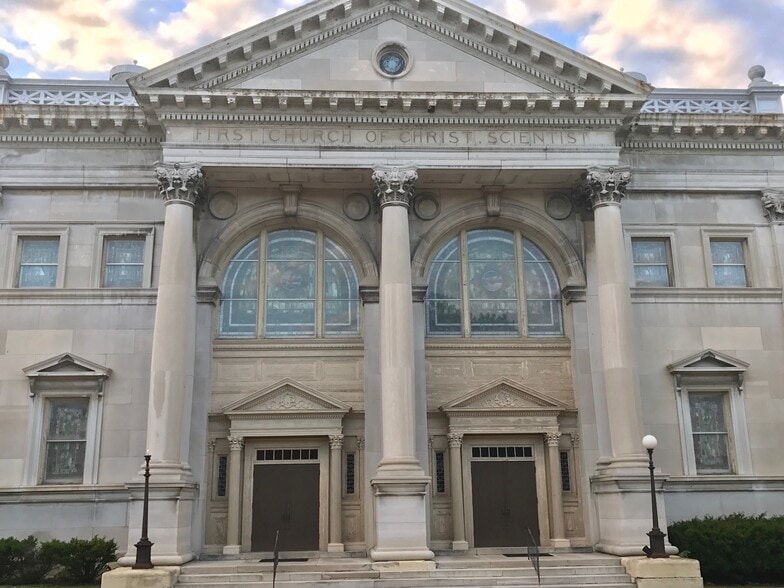More Photos Of 1201 Felix St, Saint Joseph Lodge Meeting Hall For Sale
