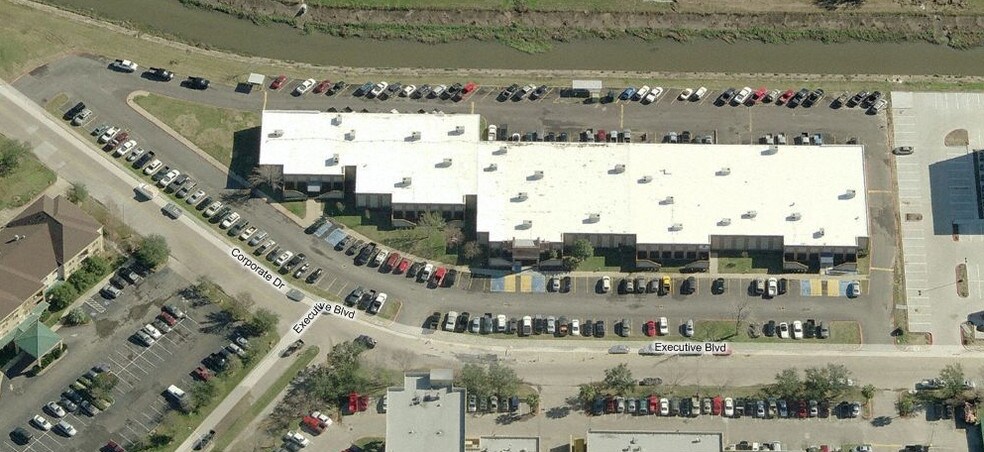 More Photos Of 3105 Executive Blvd, Beaumont Office For Lease