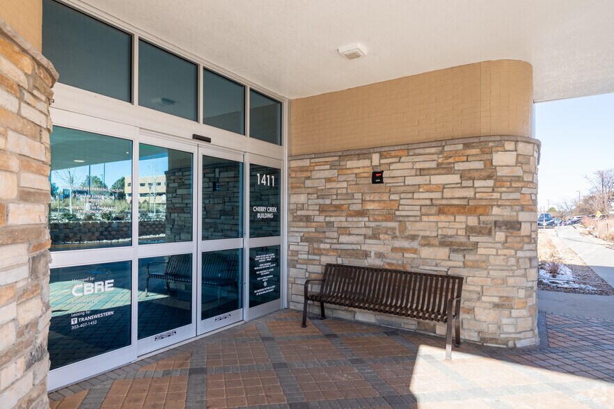 More Photos Of 1411 S Potomac St, Aurora Unknown For Lease