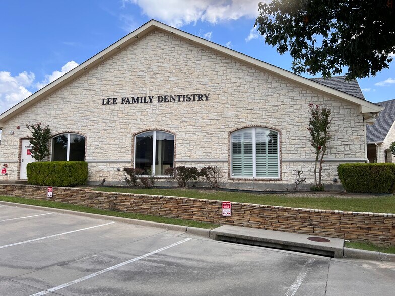 More Photos Of 175 S Ridge Rd, McKinney Medical For Lease